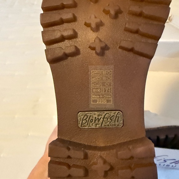 Blowfish Cream Ankle Booties - Picture 4 of 5